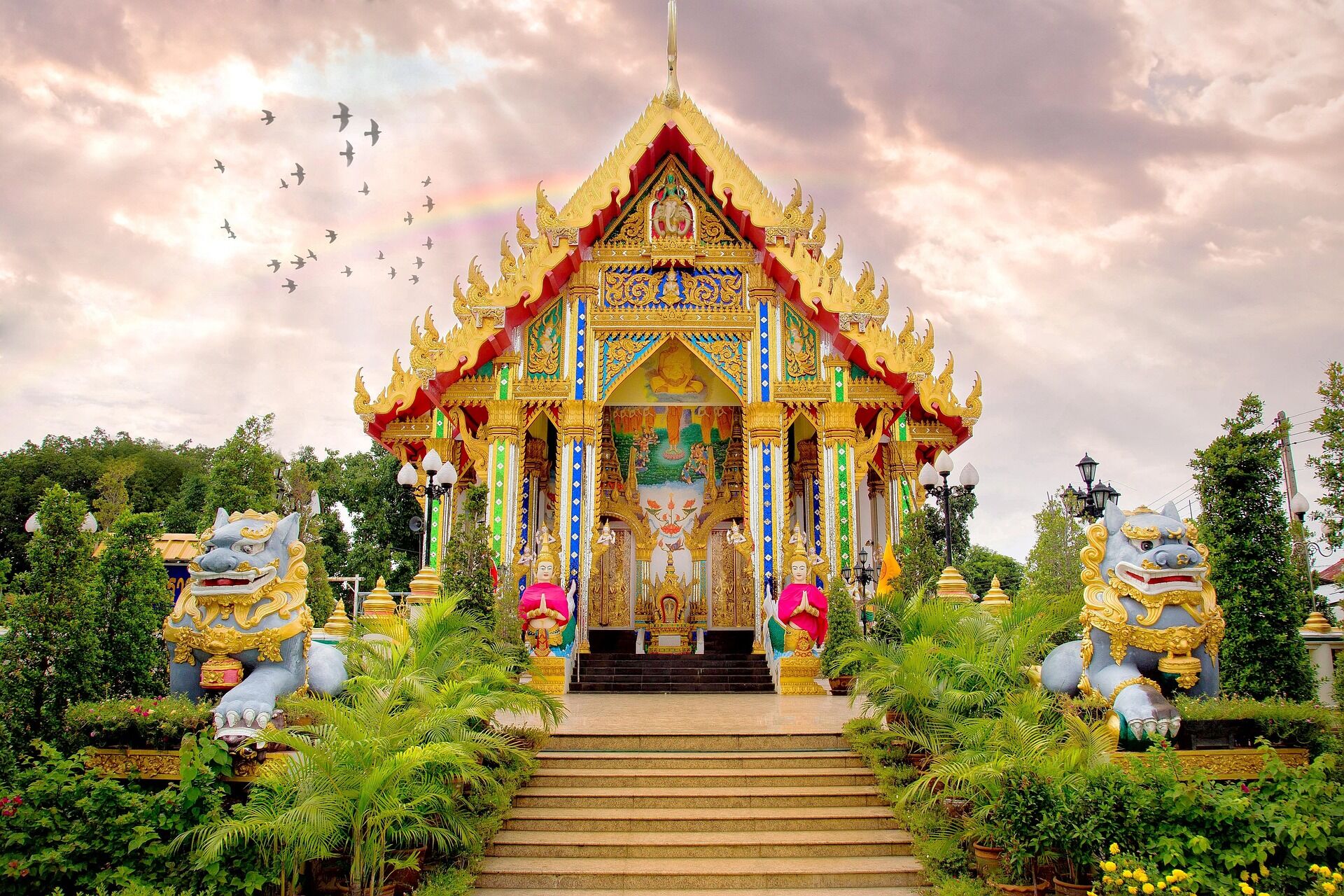 Phitsanulok Golden Pagoda, Thailand